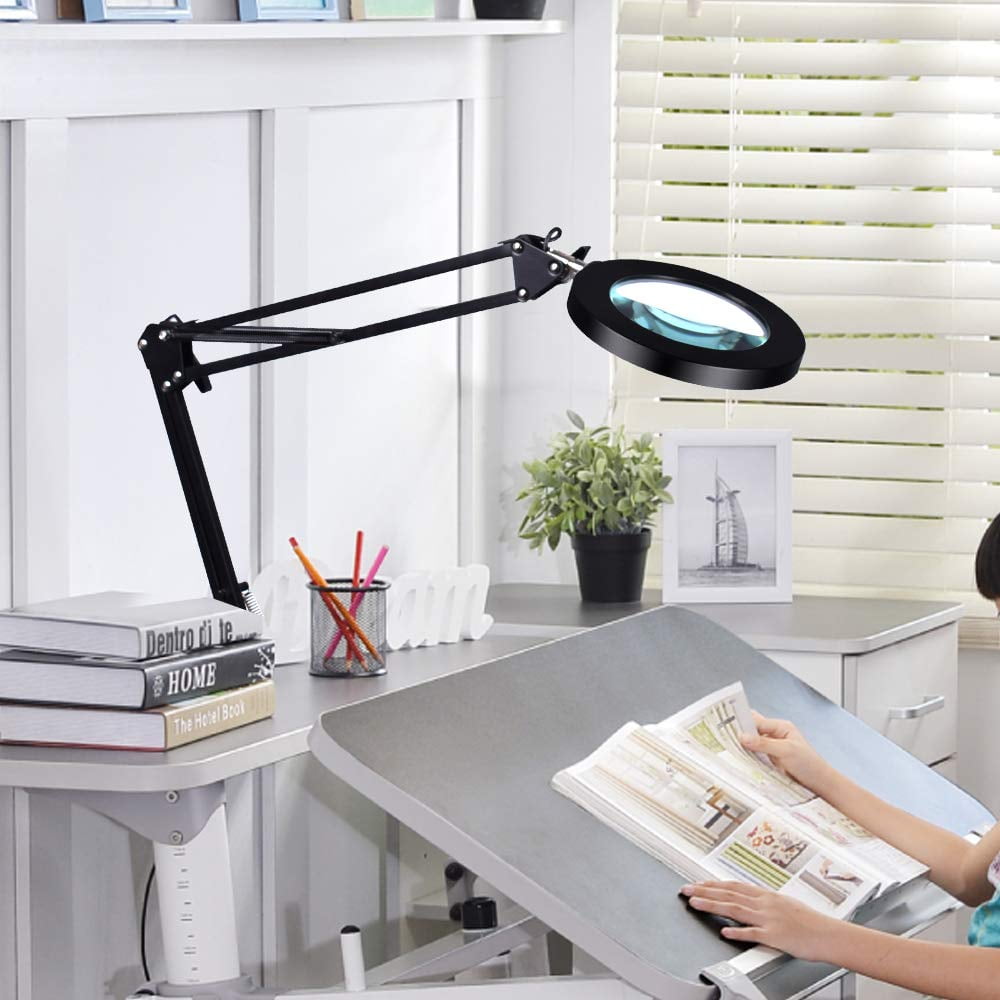 illuminated desk magnifier