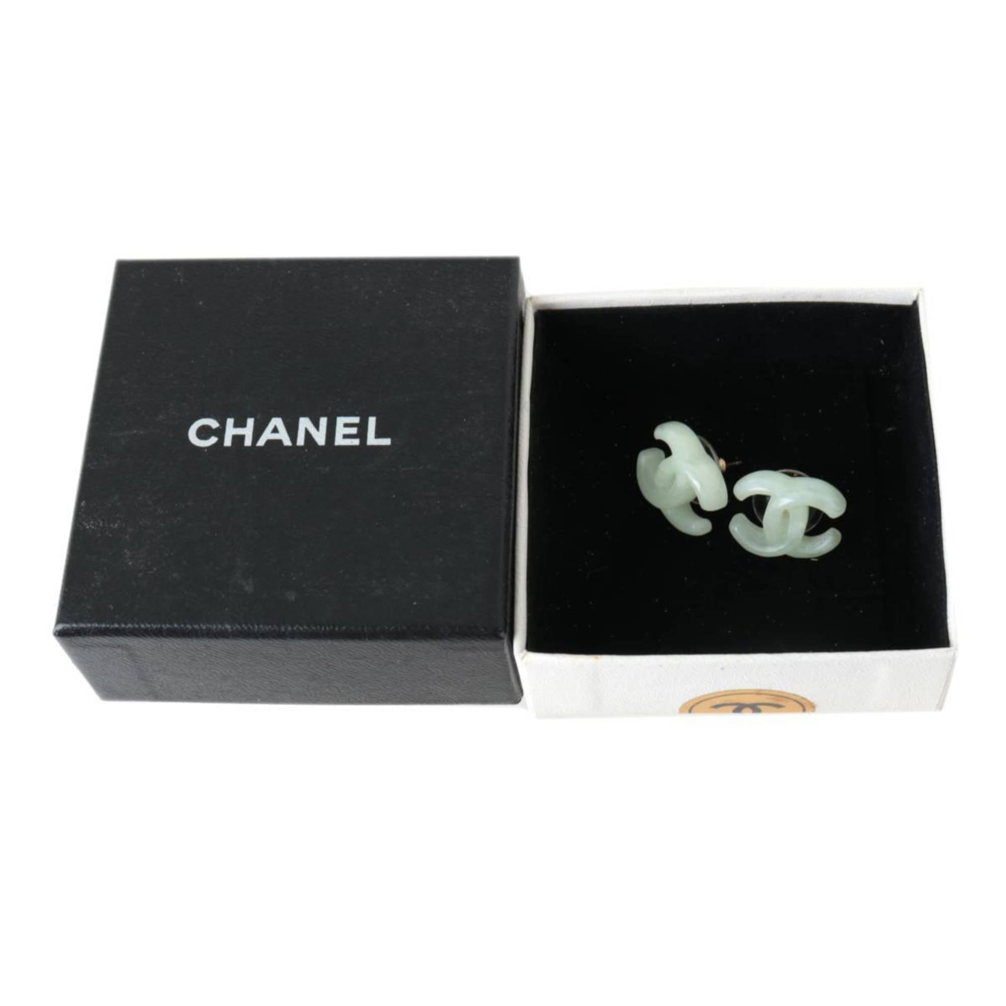 Pre-Owned CHANEL/CHANEL Coco Mark Earrings Green SS 02・P 2g (Good)