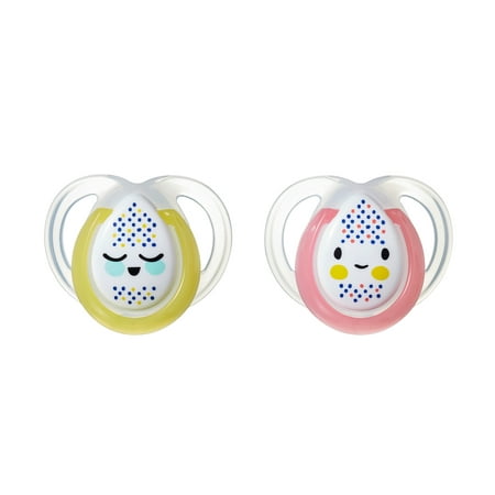 Tommee Tippee Closer to Nature Night Pacifiers, 0-6 months - 2 count (Colors May (Best Pacifier For Breastfeeding)