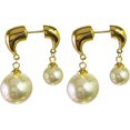 thumbnail image 2 of Pendientes de perlas blancas chapados en oro de 18 quilates con cierre de palanca, pendientes de perlas para mujeres y niñas, 2 of 4