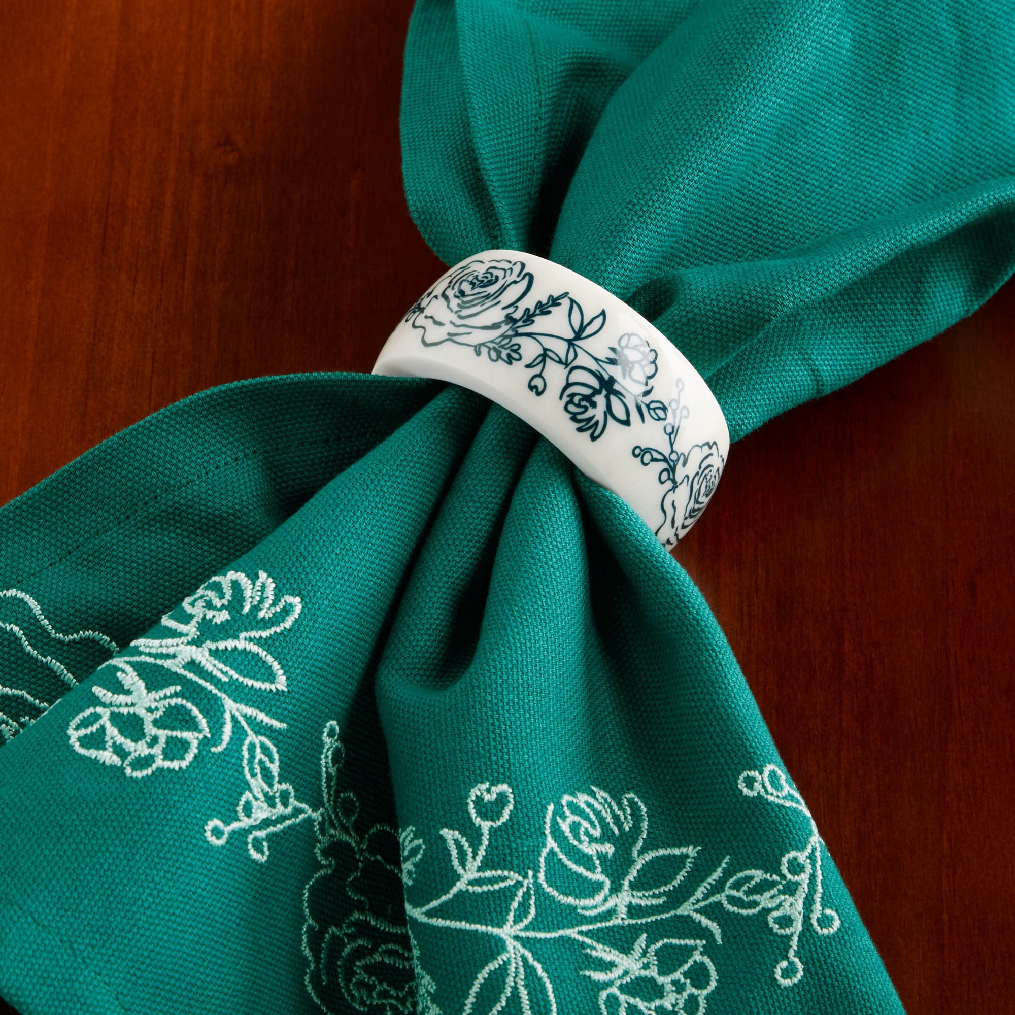 The Pioneer Woman Wishful Winter Napkins And Napkin Rings Set, Multicolor, 8 Piece