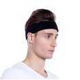 thumbnail image 4 of Bandas deportivas para la cabeza/muñequeras para hombres y mujeres - Paquete de 3 bandas deportivas de tela de rizo de algodón que absorbe la humedad para tenis, baloncesto, correr, negro oso de fresa vestir, 4 of 5