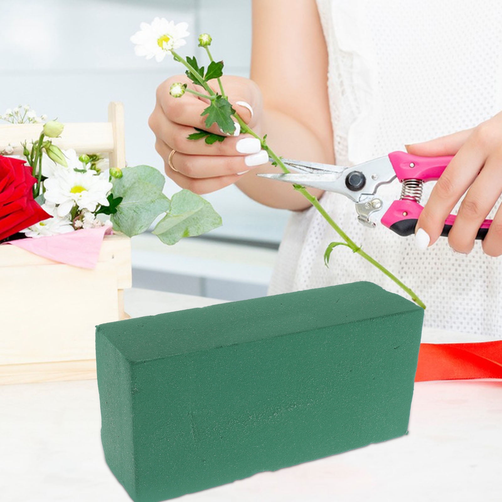 LOLIPPYY Green Floral Foam Base for Flower Arrangements with Water Absorbent Mud for Blooms
