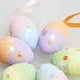 thumbnail image 5 of Decoraciones de espuma de Pascua - Colgantes de huevo multicolor de 6 piezas para fiestas navideñas y decoración del hogar - Adornos de espuma de 3x6 cm, 5 of 9