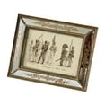 thumbnail image 4 of Marco de fotos ornamentado de resina, arte rústico para pared, colgante de pared, regalos decorativos, exhibición de escritorio, estilo retro antiguo 10 pulgadas, 4 of 7
