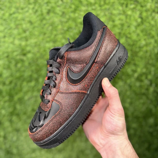 BRAND NEW Air Force 1 Low Halloween Size 7 SHIPS FAST HV2016-001