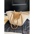 thumbnail image 4 of El nuevo bolso de mujer es un sencillo y práctico bolso bandolera de un solo hombro elaborado con tejidos de alta calidad., 4 of 5