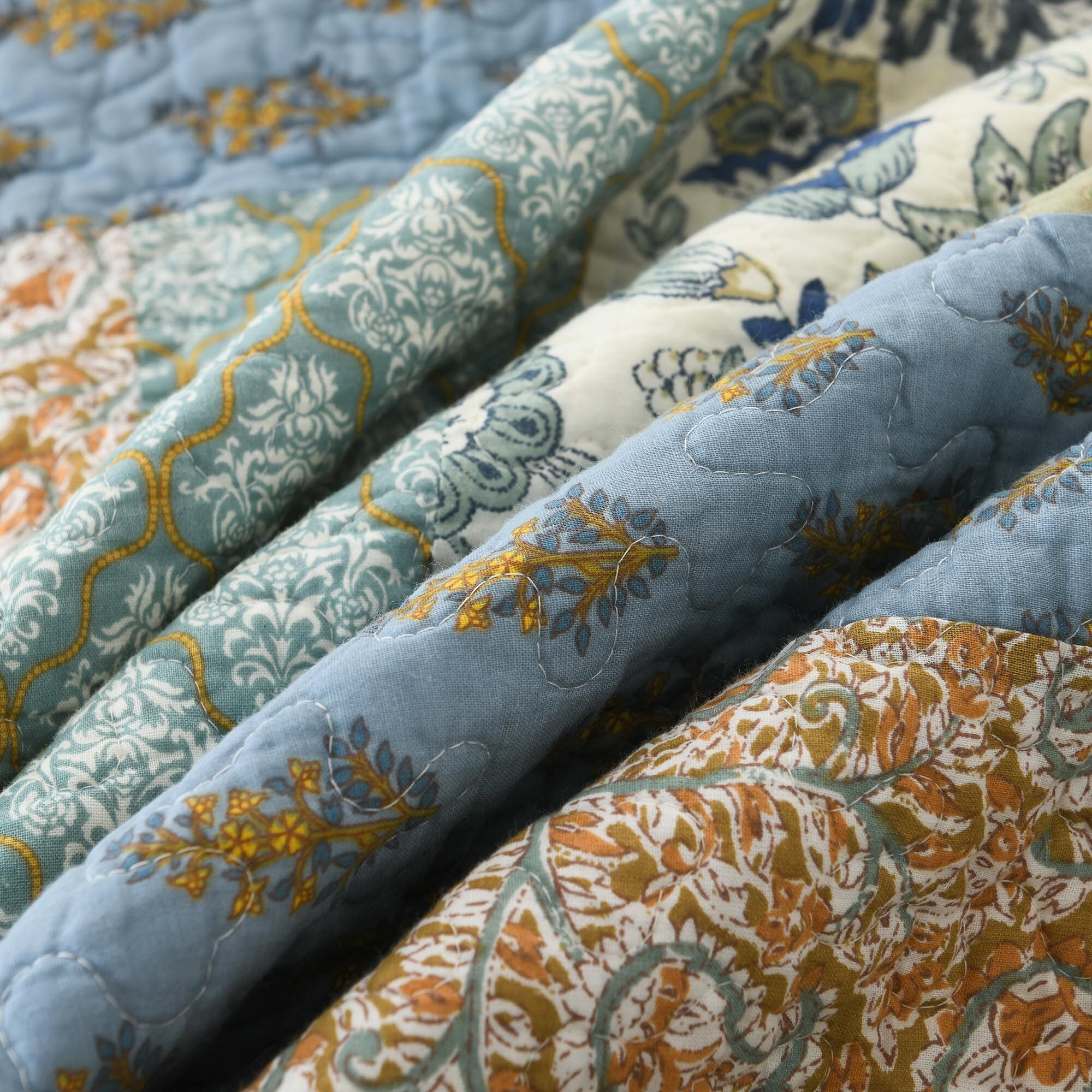Nordmiex Patchwork Cotton Quilt Set Bohemian Floral Bedding Set, California King