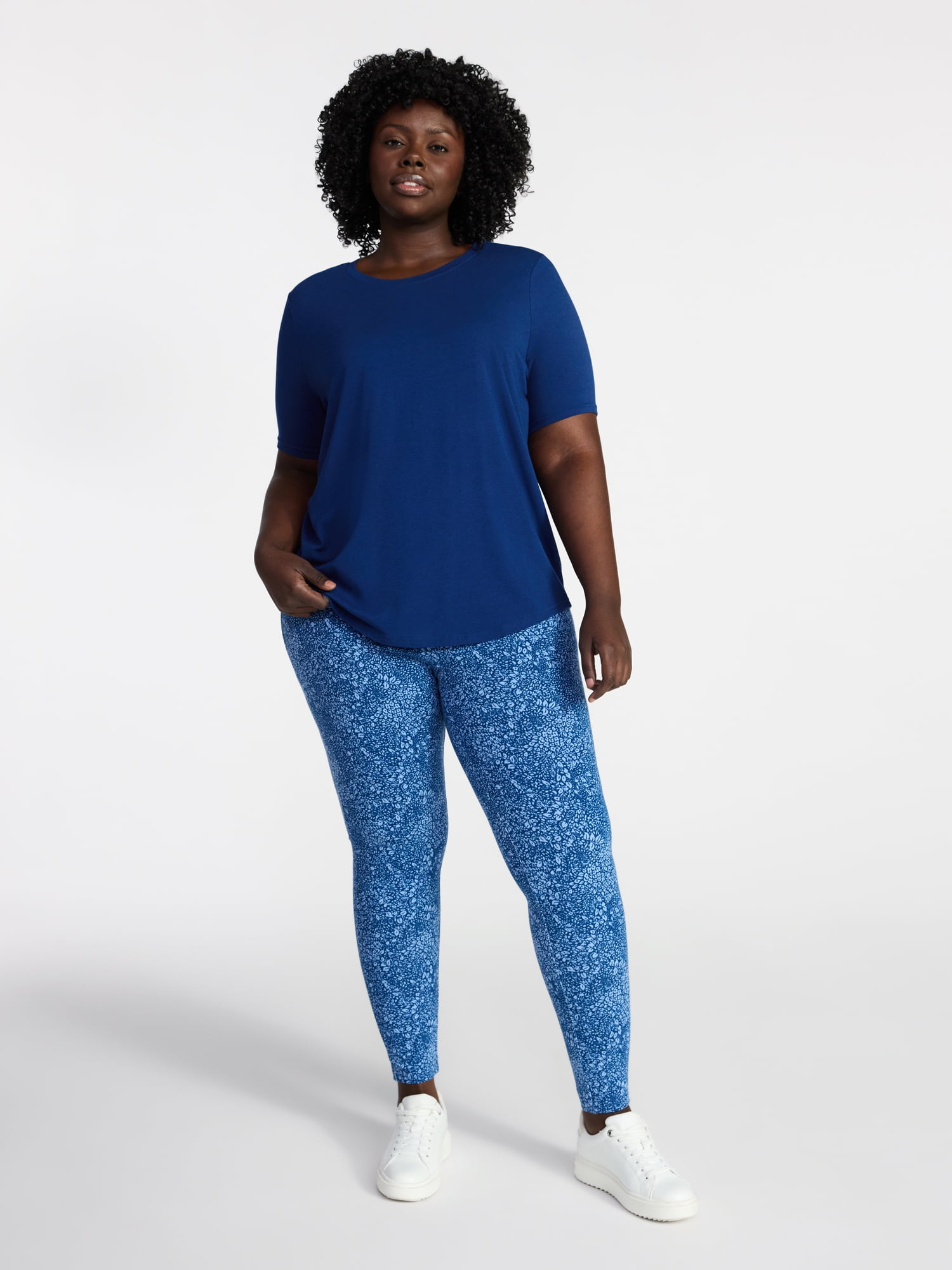 Terra & Sky Women's Plus Size Crewneck Tee with Short Sleeves, Sizes 0X-5X