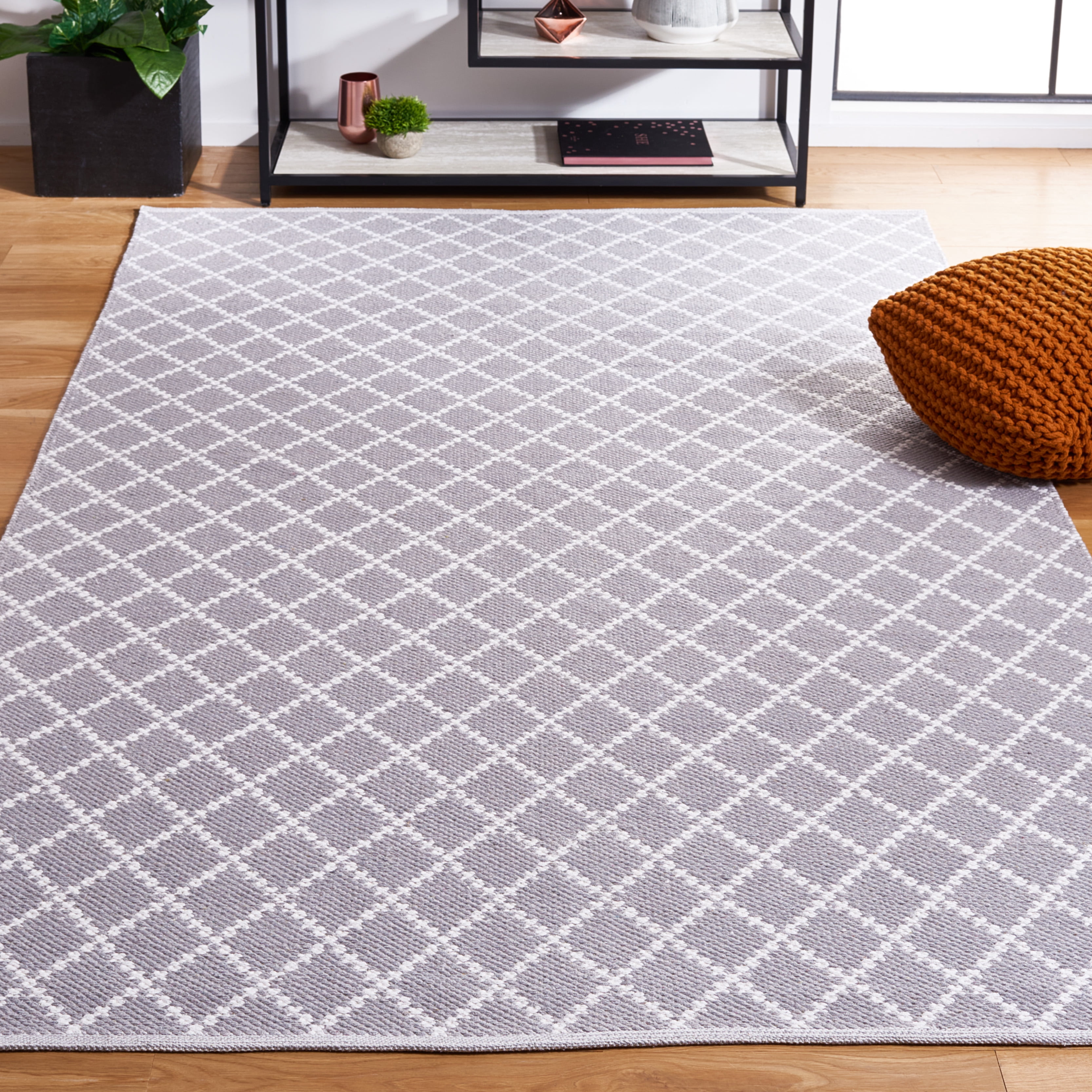 SAFAVIEH Montauk Jolyon Diamond Cotton Area Rug, Light Grey/Ivory, 4' x 6'