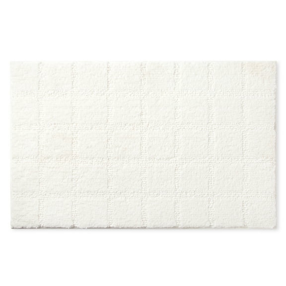 TOWN & COUNTRY EVERYDAY Ultra Plush Solid Tufted Windowpane Bath Mat, Soft and Absorbent Tufted Floor Mat, Non-Slip Backing, Machine Washable, White, 20"x32"