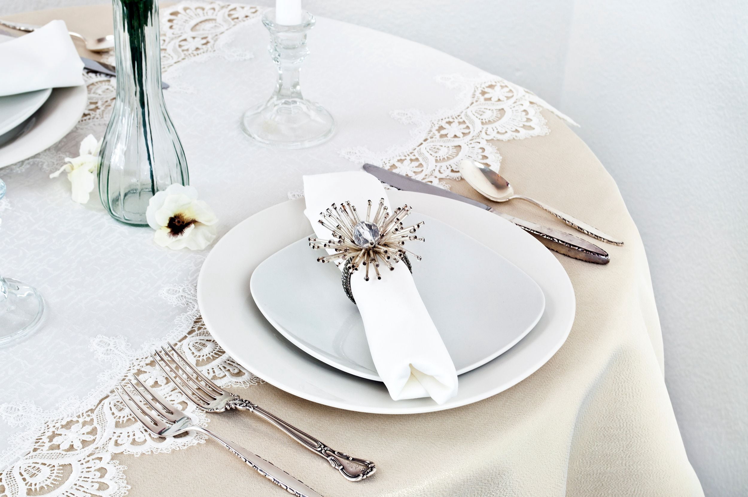 White European Lace and Antique Jacquard Fabric Table Runner (14" x 27" | 16" x 35"/44"/54" 14"x70")