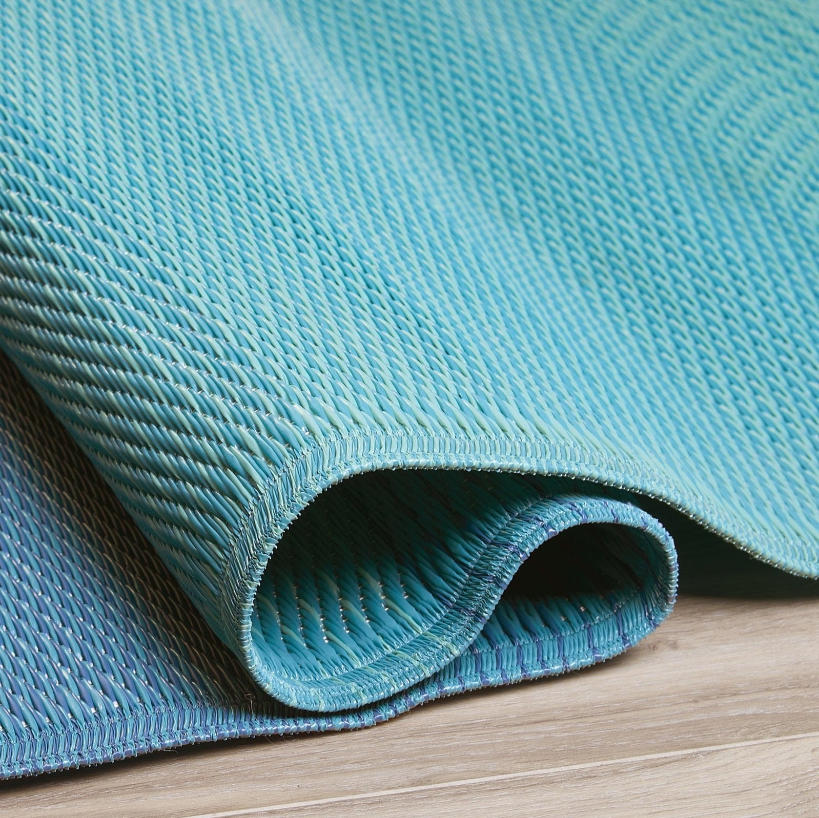 Fab Habitat Outdoor Rug - Waterproof, Fade Resistant, Crease-Free - Premium Recycled Plastic - Ombre - Patio, Deck, Porch, Balcony, Laundry Room - Big Sur - Teal - 4 x 6 ft