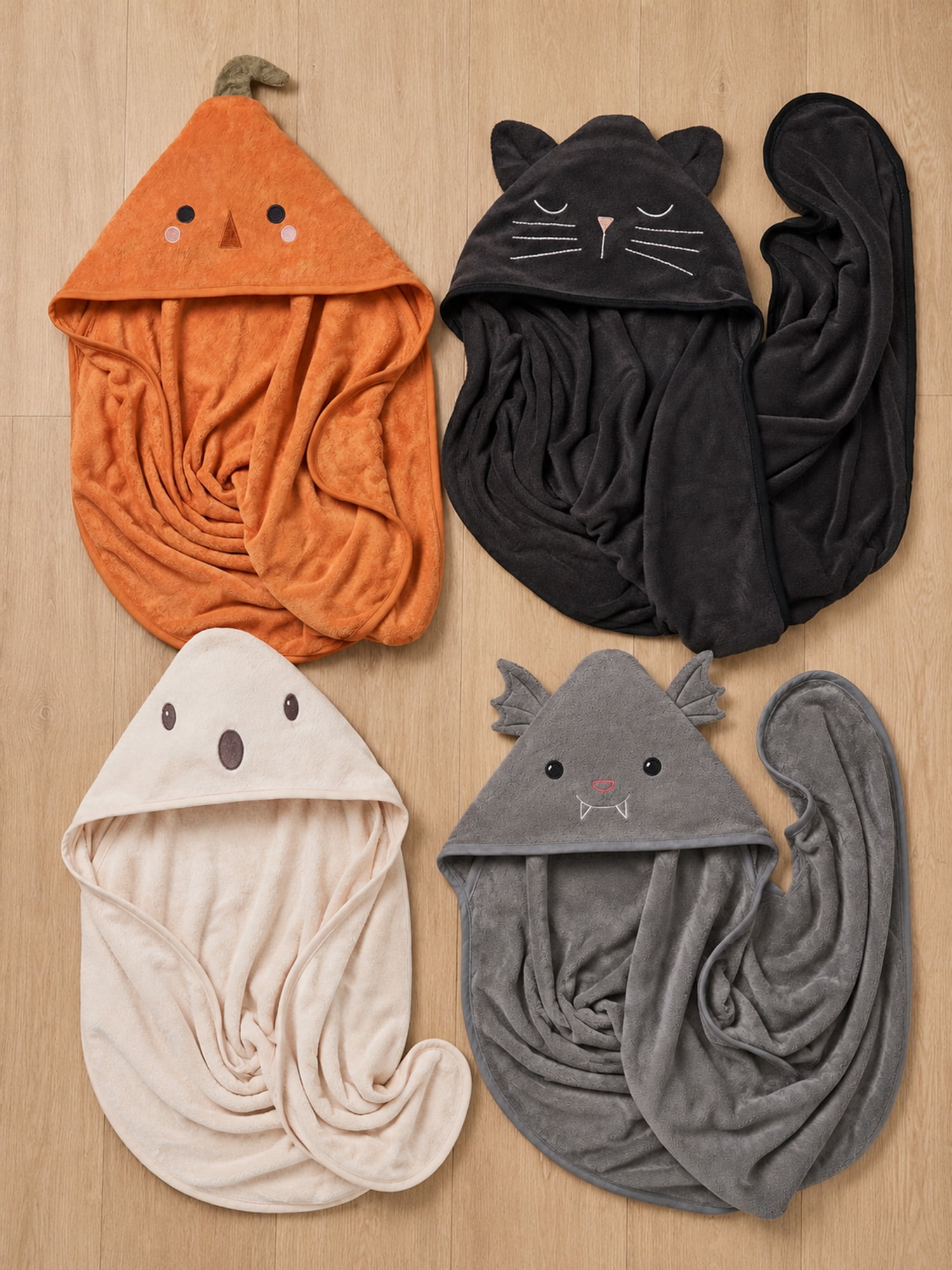 Modern Moments by Gerber Baby Neutral Halloween Hooded Towel, Oatmilk Ghost