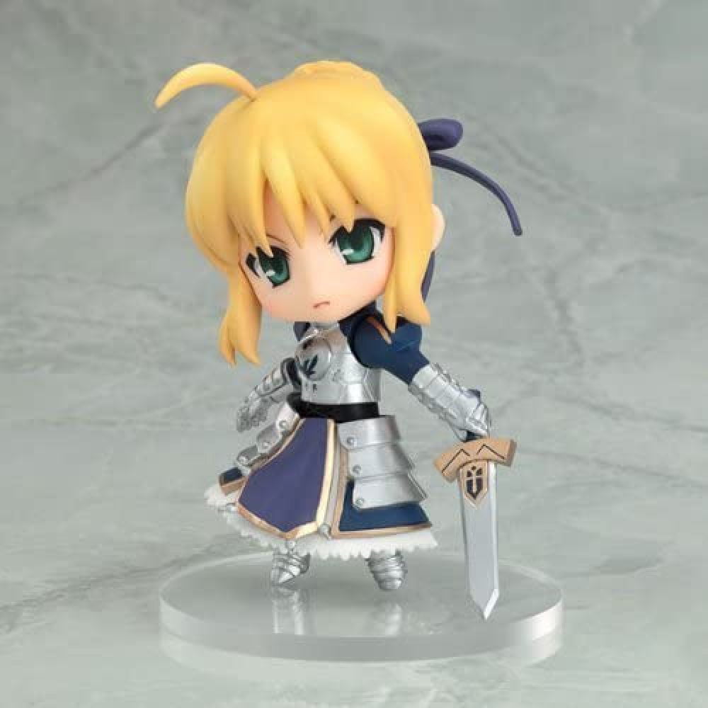 Color : Gilgamesh Cherry Blossoms LINLIN Japanese Anime Fate Series Saber Santa Alter Movable Figurine PVC Action Figure Model Doll Toy Birthday Gift Movie Collection Sally