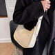 thumbnail image 5 of Nuevo bolso de PU colgante con un gran sentido de la moda, bolso cuadrado pequeño con un solo hombro debajo del brazo, color blanco cremoso, 5 of 6