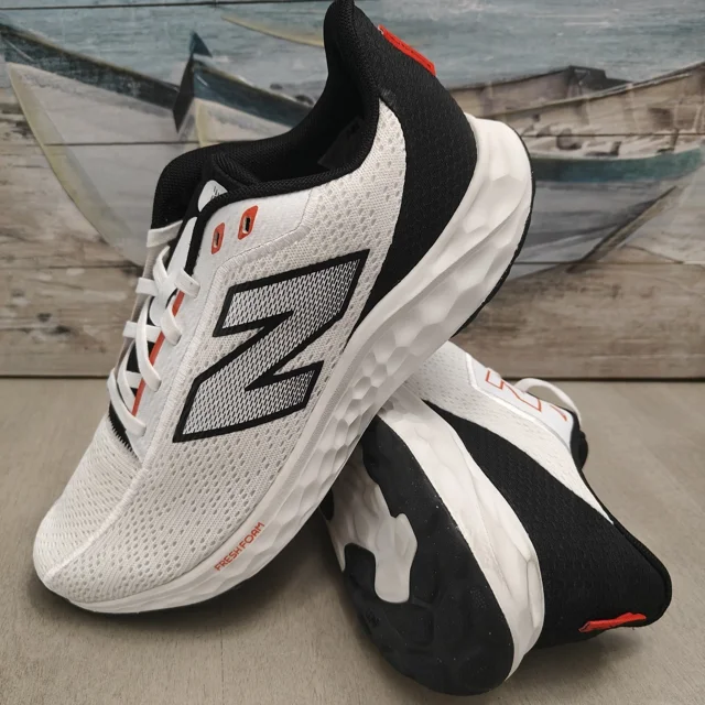 New Balance Fresh Foam Arishi v4 Running Shoes Mens Size 11 Wht/Blk MARISYR4