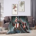 thumbnail image 5 of Manta del Capitán América, suave, acogedora, cálida y ligera, para sofá, cama, silla, camping, viajes, decoración, picnic, 50 x 40 pulgadas, 5 of 5