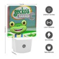 thumbnail image 2 of El Garaje de Gecko Luz nocturna LED con sensor de anochecer a amanecer para dormitorio, baño, pasillo, escaleras - Lámpara LED nocturna de enchufe, 0.5W - 1 pieza, 2 of 6
