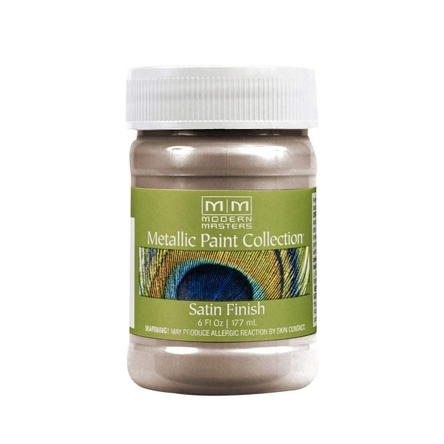 pintura modern masters me221 plata cálida satinada 177 ml frasco frontal con tapa blanca y etiqueta verde que muestra el logo Modern Masters y "Metallic Paint Collection - Satin Finish"; color plata cálida metalizado visible en el frasco, base de agua para uso interior, aplicable con brocha o rodillo; también apta para detalles decorativos y acentos metálicos en manualidades.