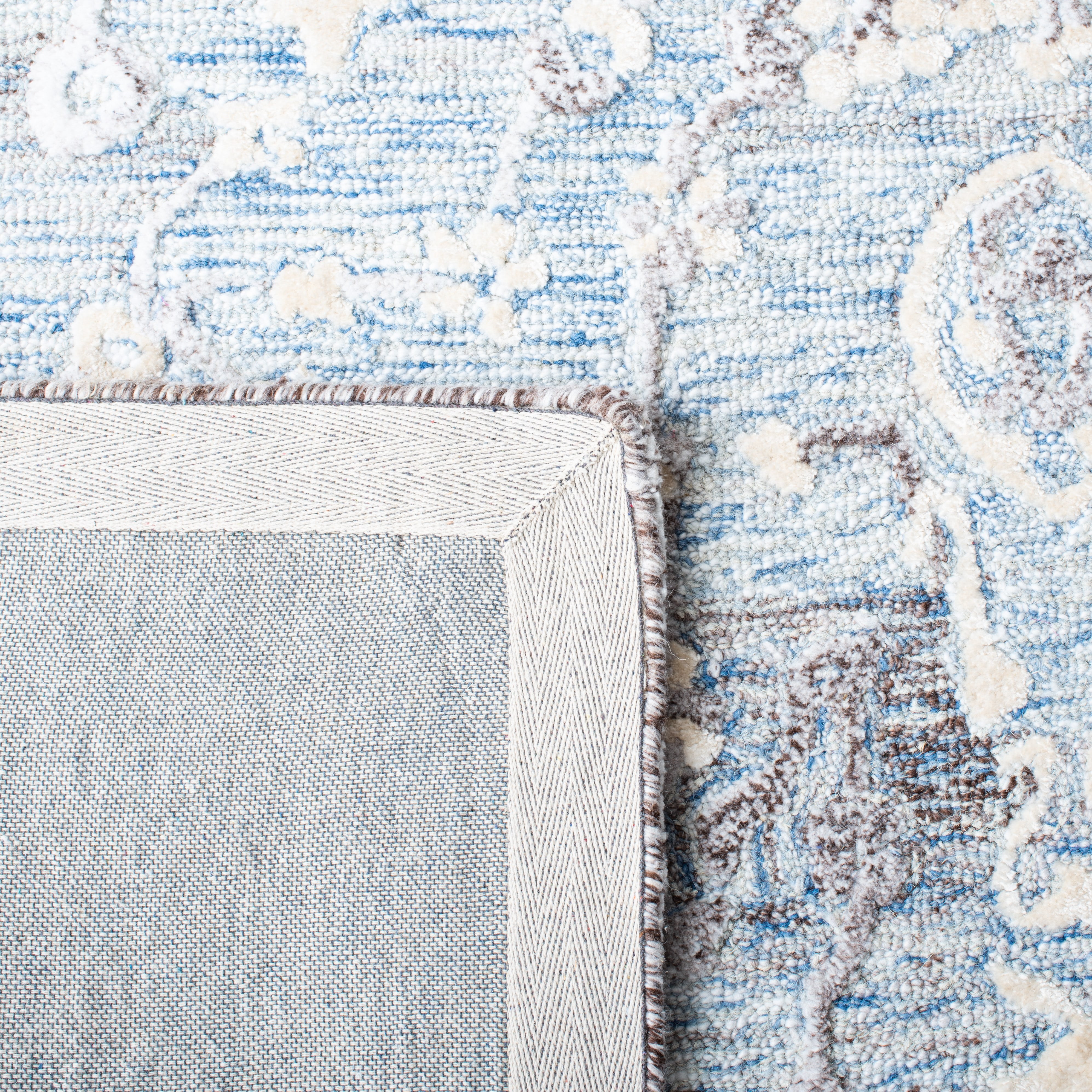 SAFAVIEH Glamour Quinten Floral Area Rug, Light Blue/Ivory, 6' x 6' Round