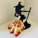 thumbnail image 4 of Servilletero de bruja Dispensador de servilletas de Halloween Escultura de bruja negra creativa para mesa de comedor, 4 of 7