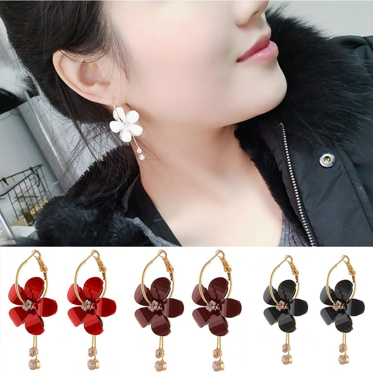 Fashion Jewelry Designer Imitation Pearl Necklace Camellia Flower Long  Stranded Necklace for Women