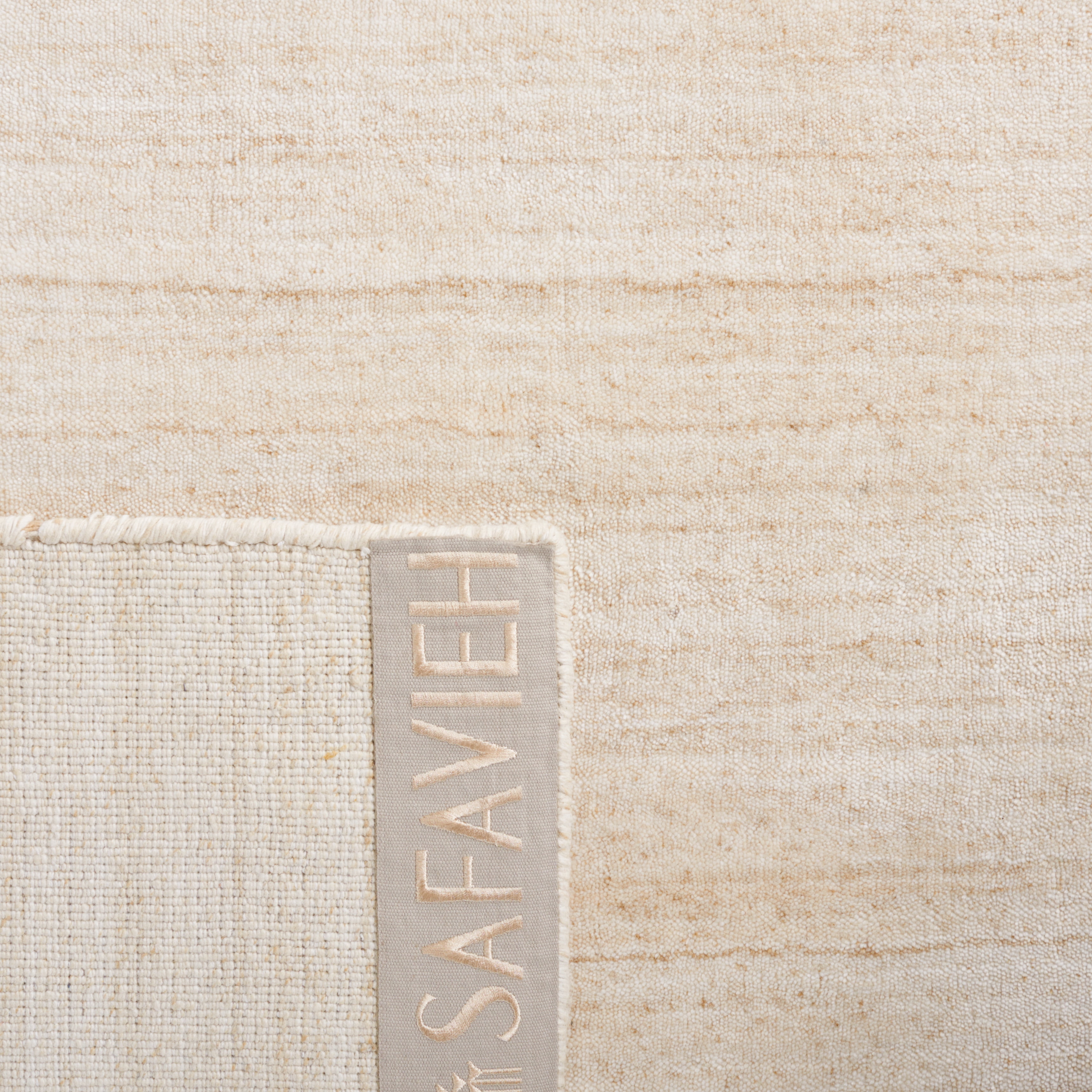 SAFAVIEH Mirage Branislav Solid Area Rug, Beige, 6' x 6' Square