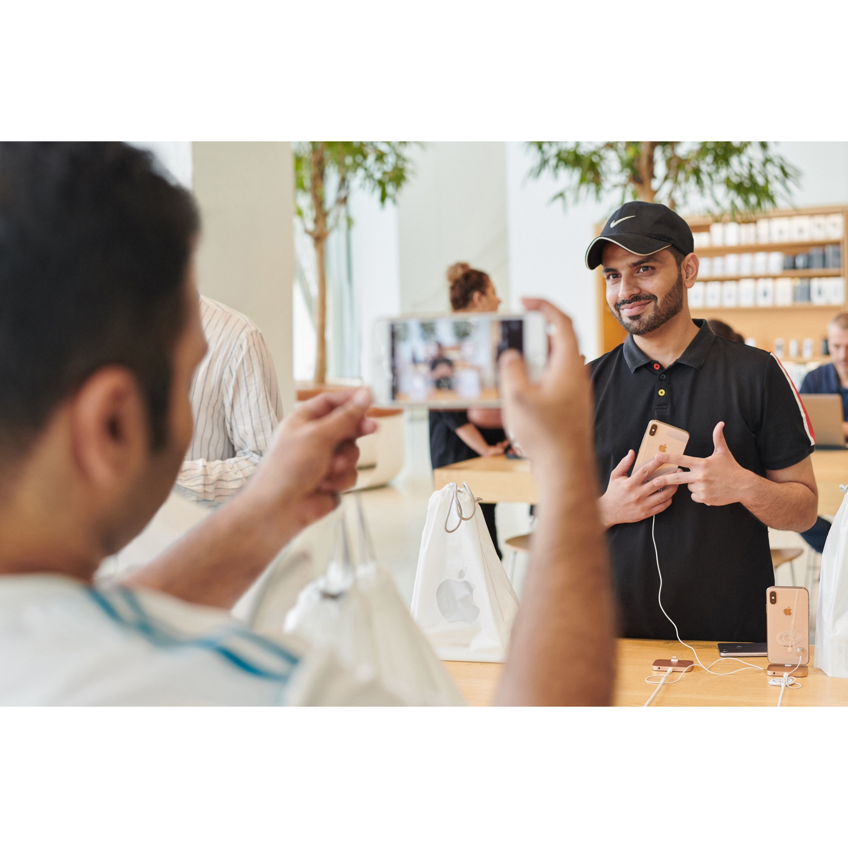 AT&T Apple iPhone XS Max 512GB, Gold - Upgrade Only