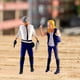 thumbnail image 1 of Figura modelo 1/64 Hugo escena en miniatura 2 piezas, 1 of 10