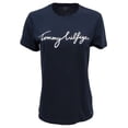thumbnail image 1 of Camiseta Tommy Hilfiger para mujer con cuello redondo, color azul marino, talla M, 1 of 3