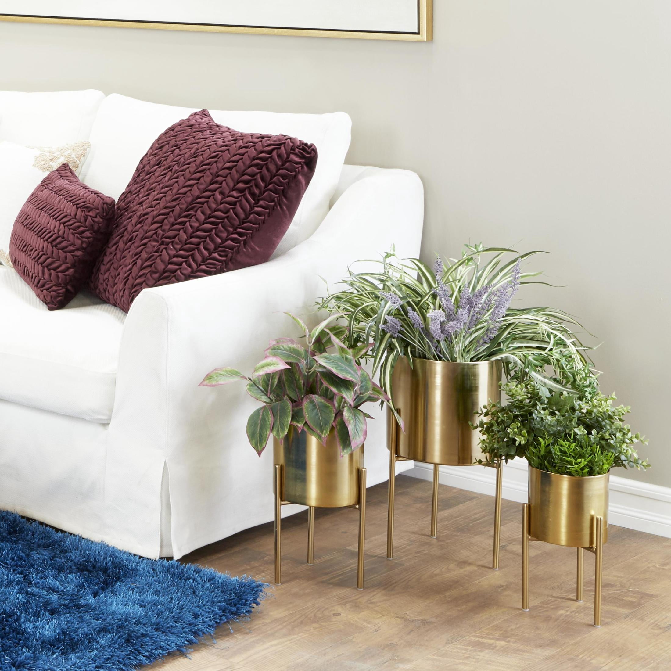 DecMode 18", 14", 12"H Gold Metal Planter with Removable Stand (3 Count)