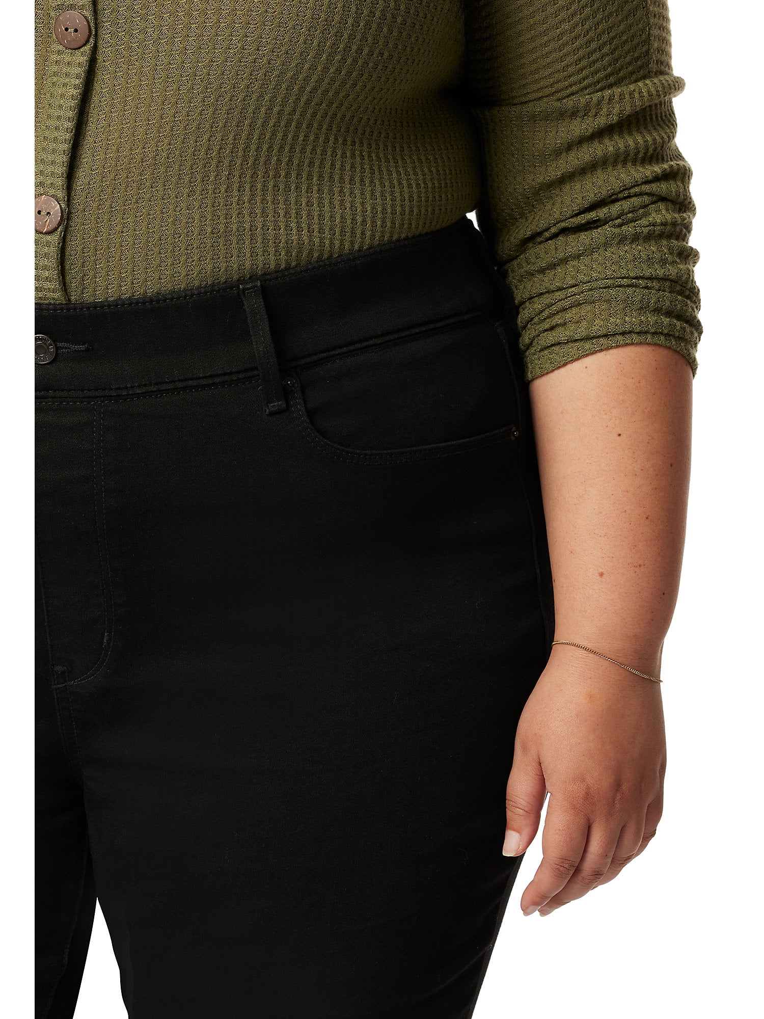 Levi Strauss Signature Women's and Women's Plus Shaping Perfect Pull On Flare Jeans, Sizes 2-28
