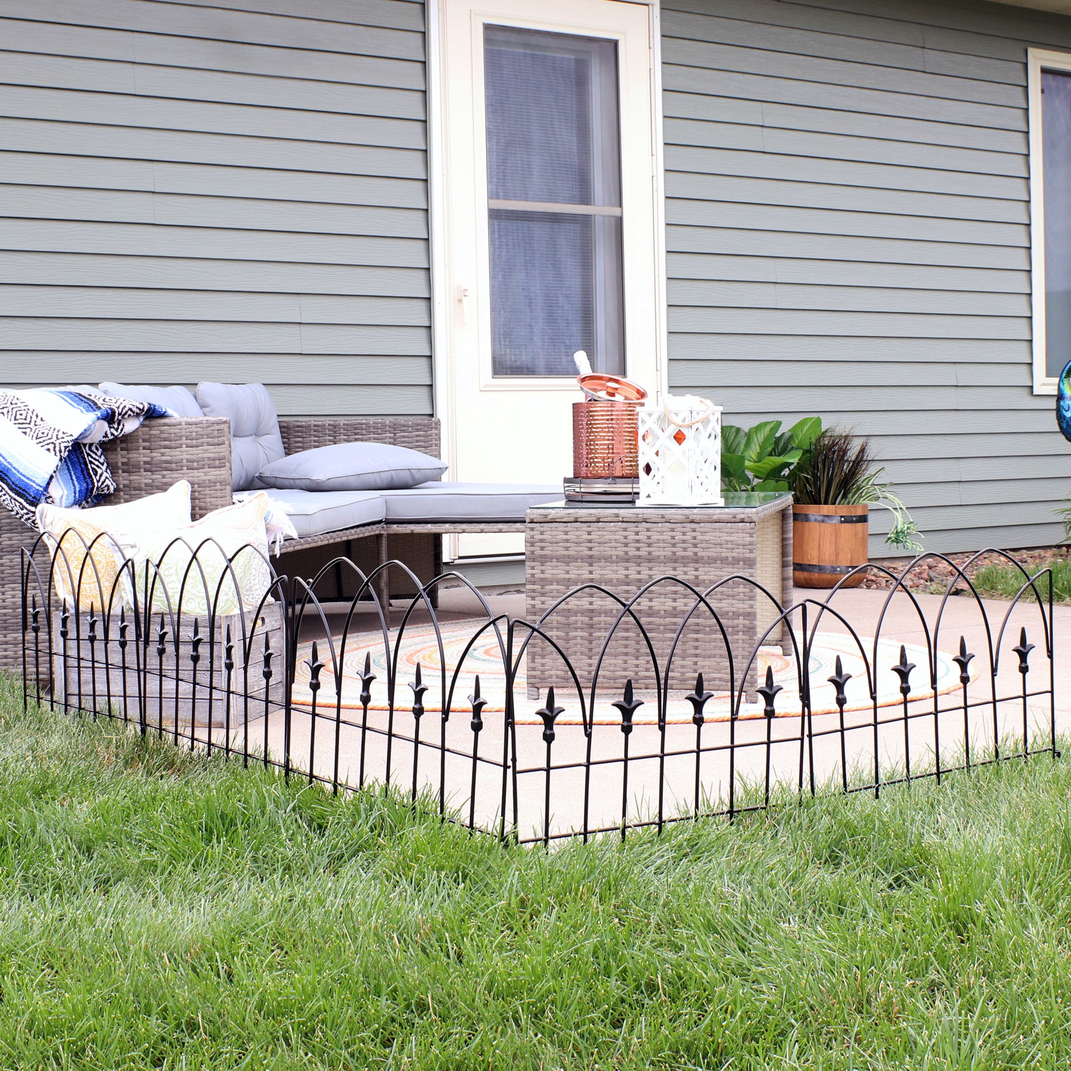 Sunnydaze Bayonne 19" x 19" Black Steel Decorative Garden Fence Panels (5 Count)