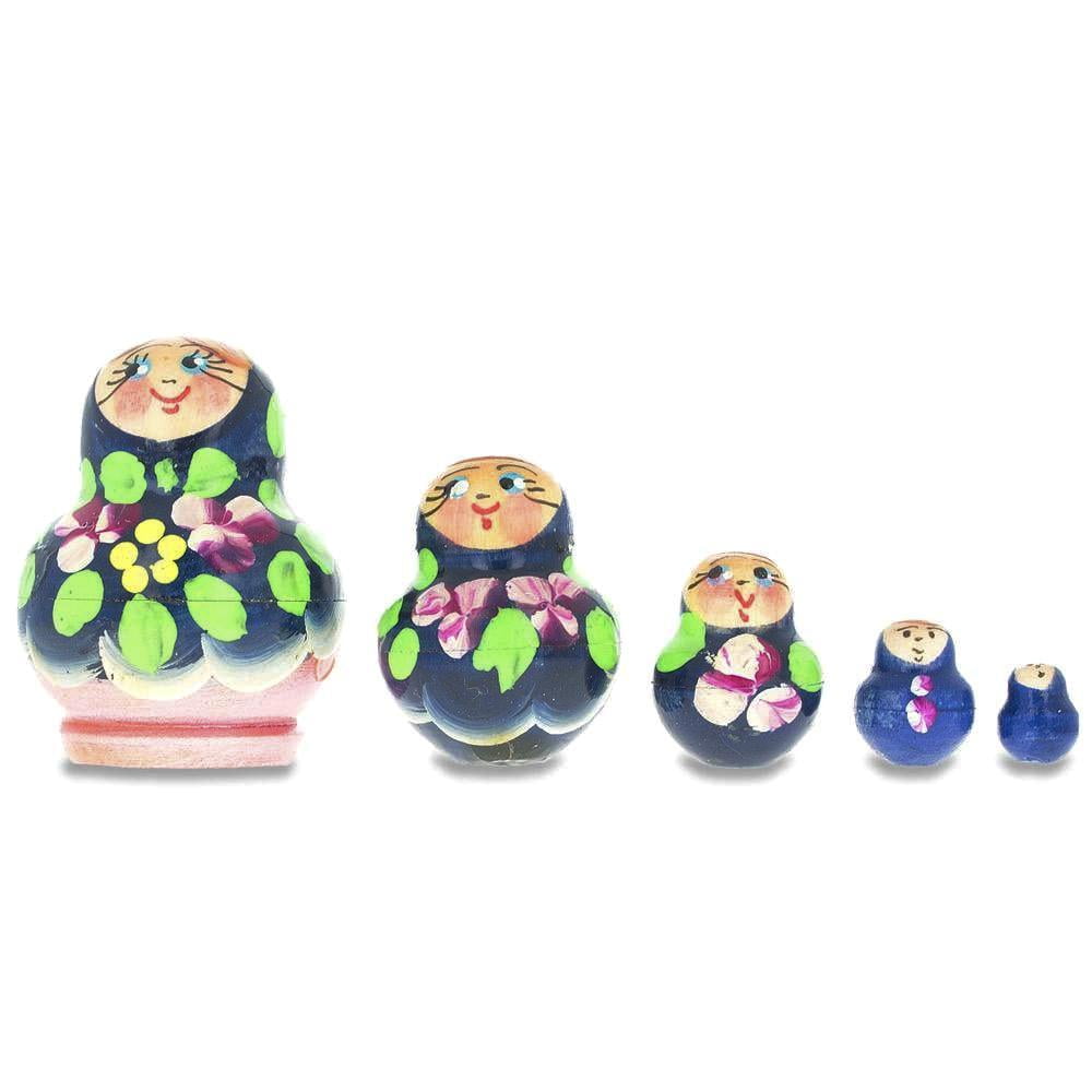 miniature russian dolls