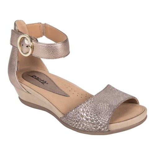 6.5 M Earth Womens Hera Champagne Printed Suede Sandal