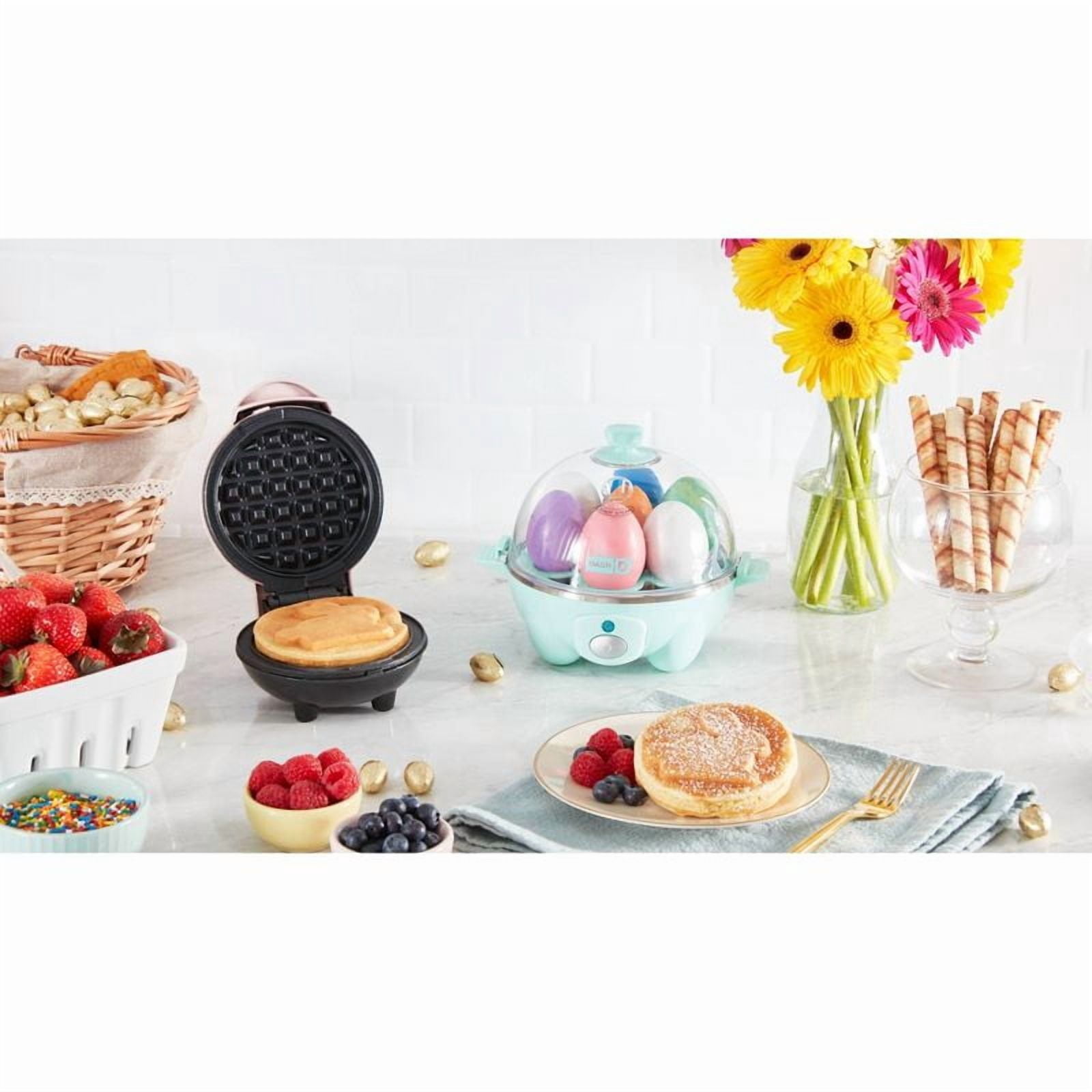 Dash 3-in-1 Every 7-Egg Cooker with Omelet r and Poaching