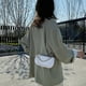thumbnail image 3 of Nuevo bolso cruzado Joker de cuero artificial para mujer, bolso baguette a la moda,, 3 of 5