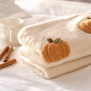 Guvpev Halloween Flannel Throw Blanket, 39.4" x 27.6" Soft Plush 3D Pumpkin Printed Decorative Blanket for Couch, Bed, Travel, Living Room, Cozy Fall Holiday Home Accent