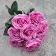 thumbnail image 1 of Xiao Hua Ramo de 10 rosas color crema con capullos de 43 cm de largo. Rosa roja clara., 1 of 5