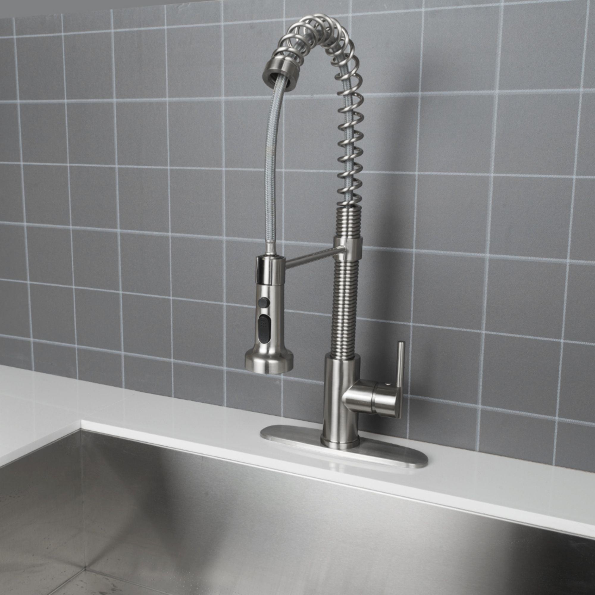 Logmey Kitchen Faucet with Pull Down Sprayer, Brushed Nickel Commercial Spring Kitchen Sink Faucet Single Handle Pull Out Sink Faucets with Deck Plate Suit to 1 or 3 Holes