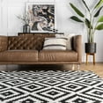 thumbnail image 4 of nuLOOM Kellee Contemporary Wool Area Rug, 4' x 6', Black, 4 of 9