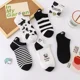 thumbnail image 2 of Calcetines de algodón de tubo corto japoneses bonitos con corte bajo y dibujos animados en blanco y negro para mujer, nuevos lanzamientos de primavera y verano, venta al por mayor, 2 of 4