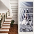 thumbnail image 1 of Femme avec Ailes d'Ange Sombres - Impression sur Toile de Plage Moderne, 1 of 3