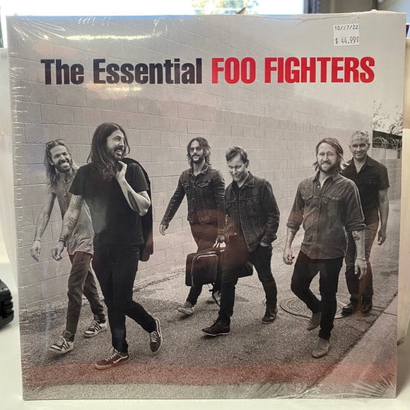 FOO FIGHTERS THE ESSENTIAL FOO FIGHTERS