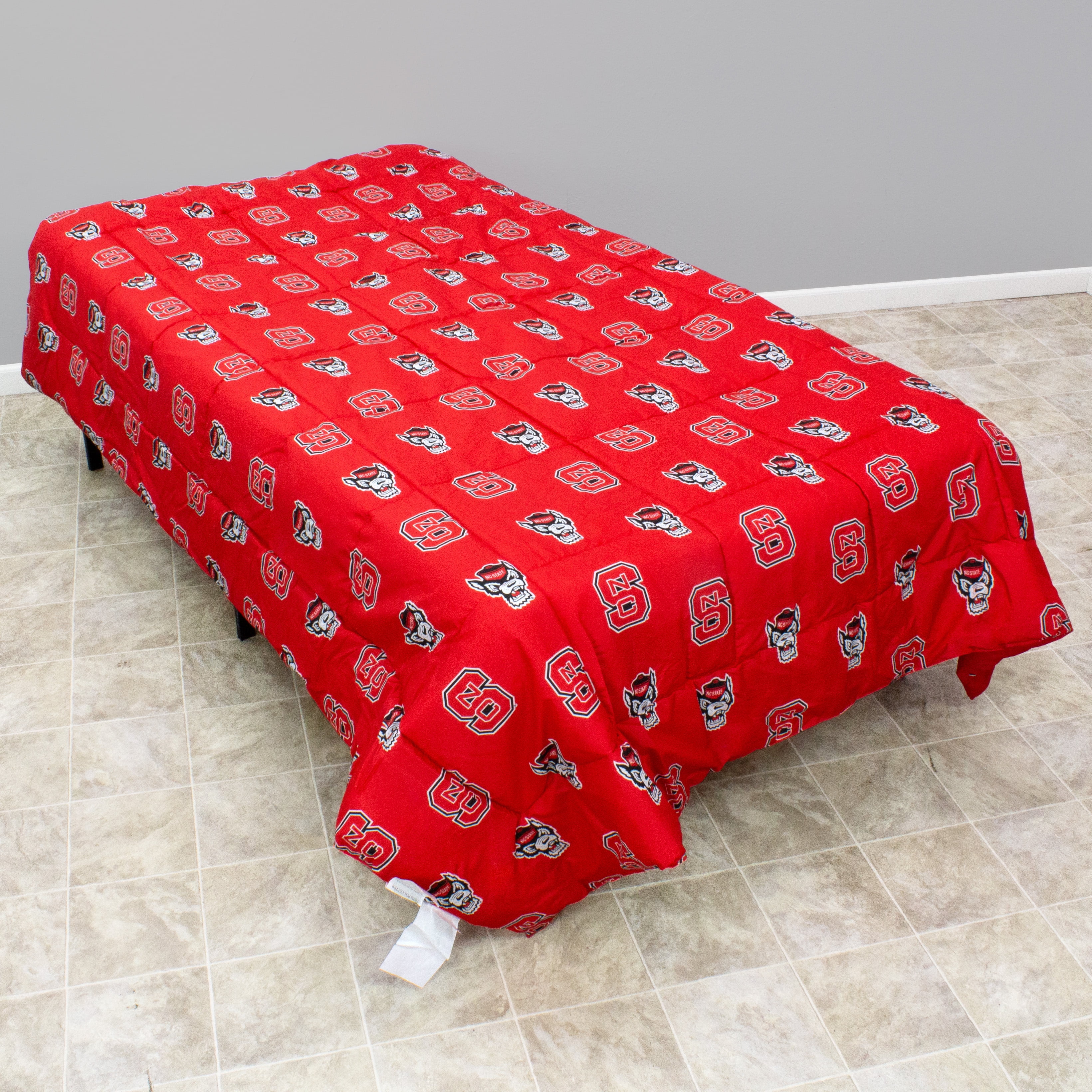 College Covers North Carolina State Wolfpack Polyester Comforter Set Queen