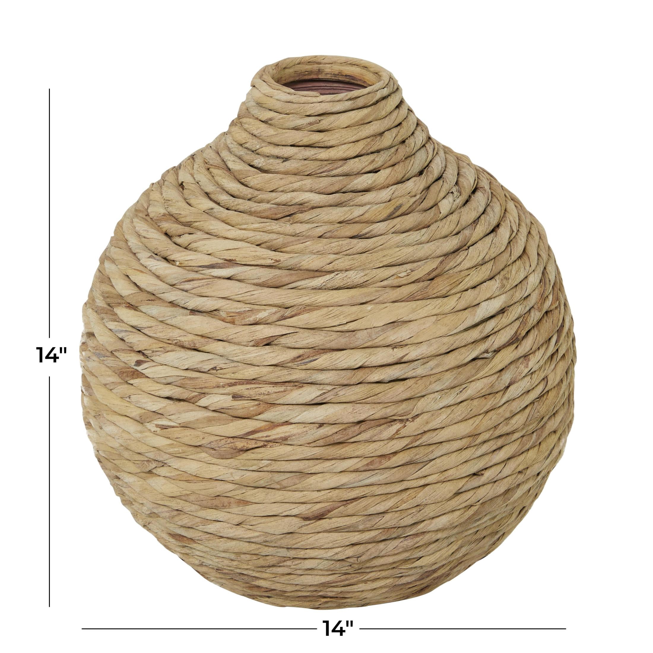 DecMode 14" Handmade Woven Brown Seagrass Vase