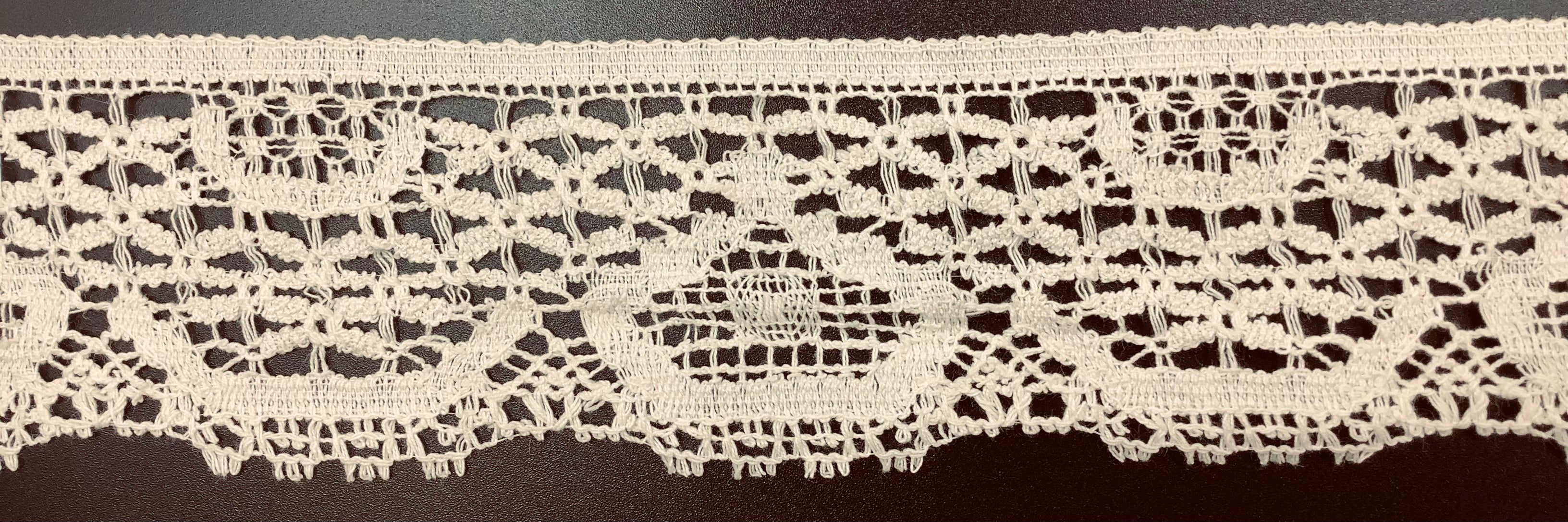 Natural 2-1/4" 100% Cotton Vintage Lever Lace Edge