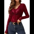 thumbnail image 2 of Blusa de de Encaje para Mujer, Larga, Cuello en V, Transparente, con Encaje Floral. Rojo M, 2 of 7