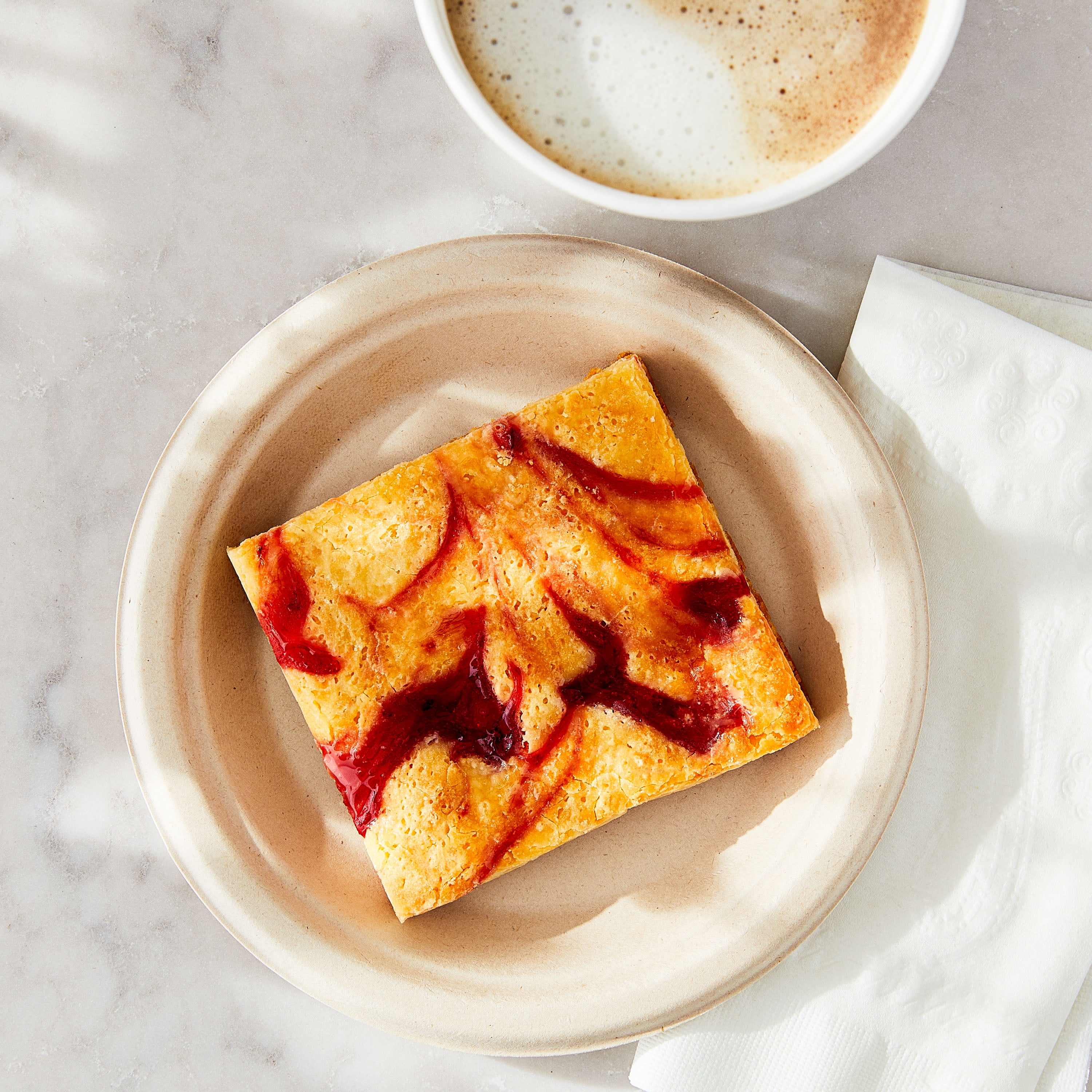 Marketside Raspberry Lemon Ooey Gooey Butter Cake, 2 oz